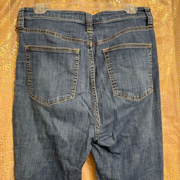 Free People We The Free Irreplaceable Super Flare Bell Bottom Jeans Size 31 - Picture 7 of 8